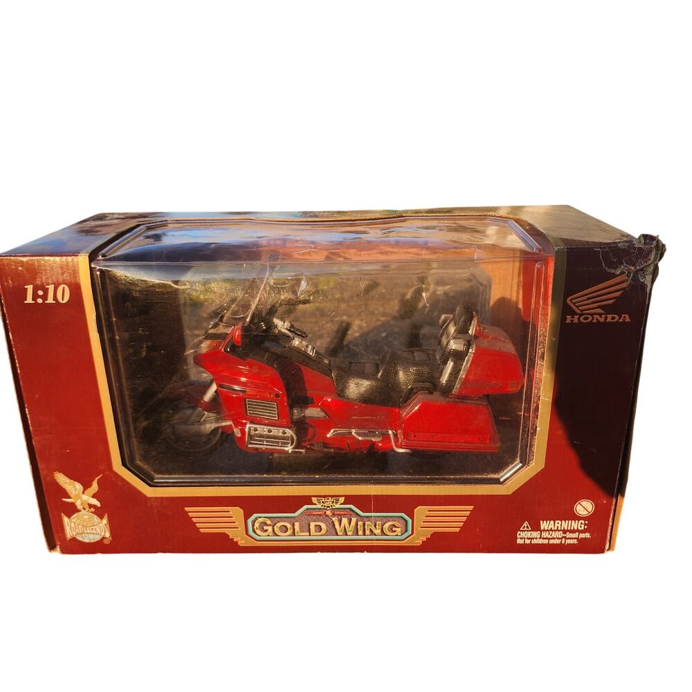 Honda Gold Wing Motorcycle 1:10 Scale Road Legends in Box